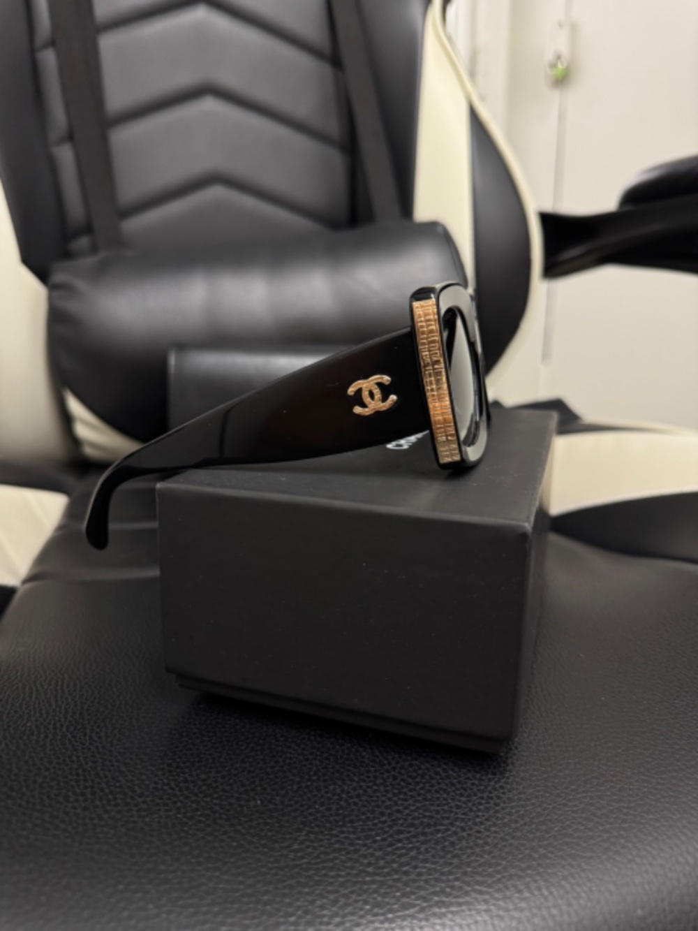 CHANEL 5435-A SQUARE SUNGLASSES BLACK GOLD OMBRE GRAY LENS - Picture 4 of 10